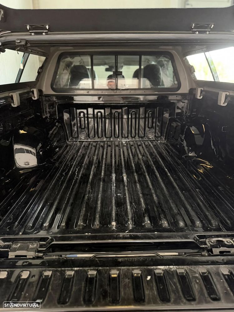 Mitsubishi L200 Pick Up 4x4 S&S Auto Cabine Dupla Base - 18