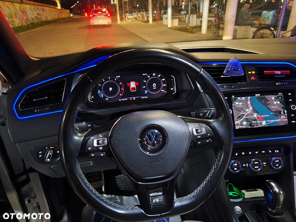 Volkswagen Tiguan - 35