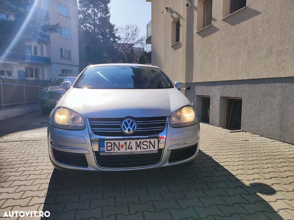 Volkswagen Jetta - 5