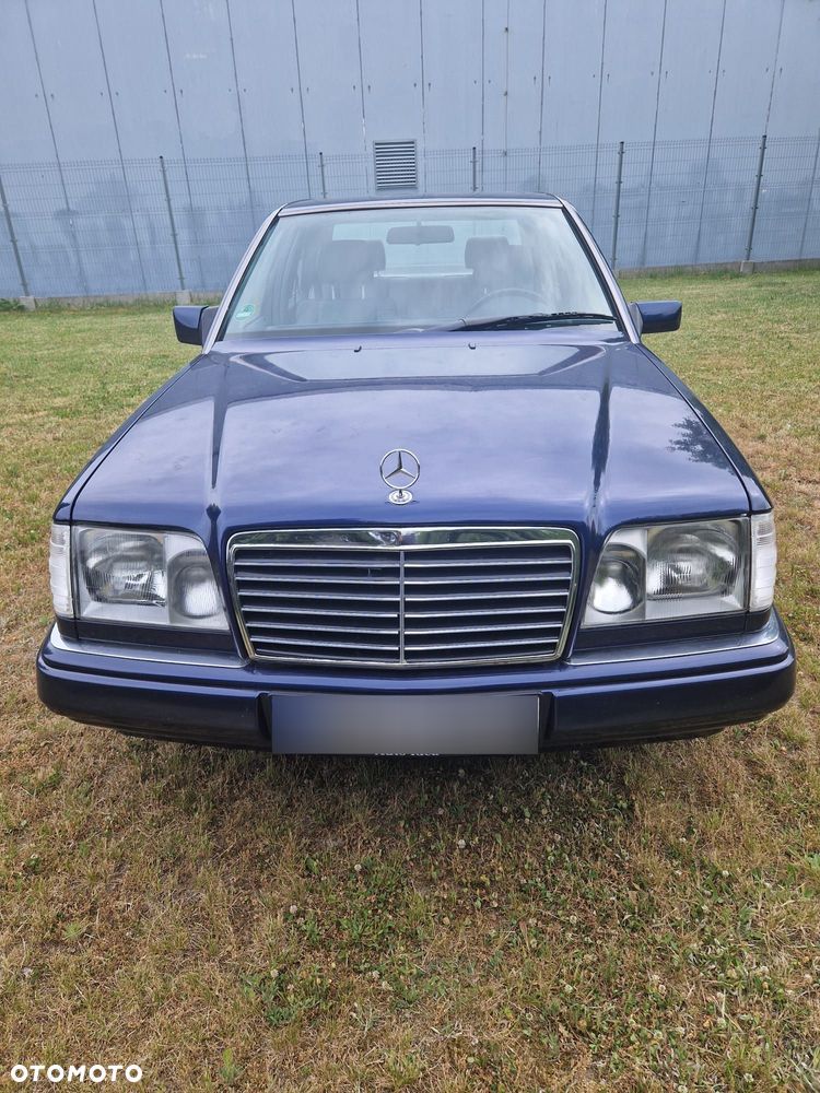 Mercedes-Benz Klasa E 220 - 1