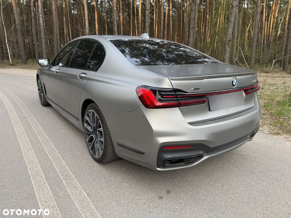 BMW Seria 7 750i xDrive - 4