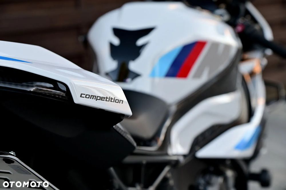 BMW S - 17