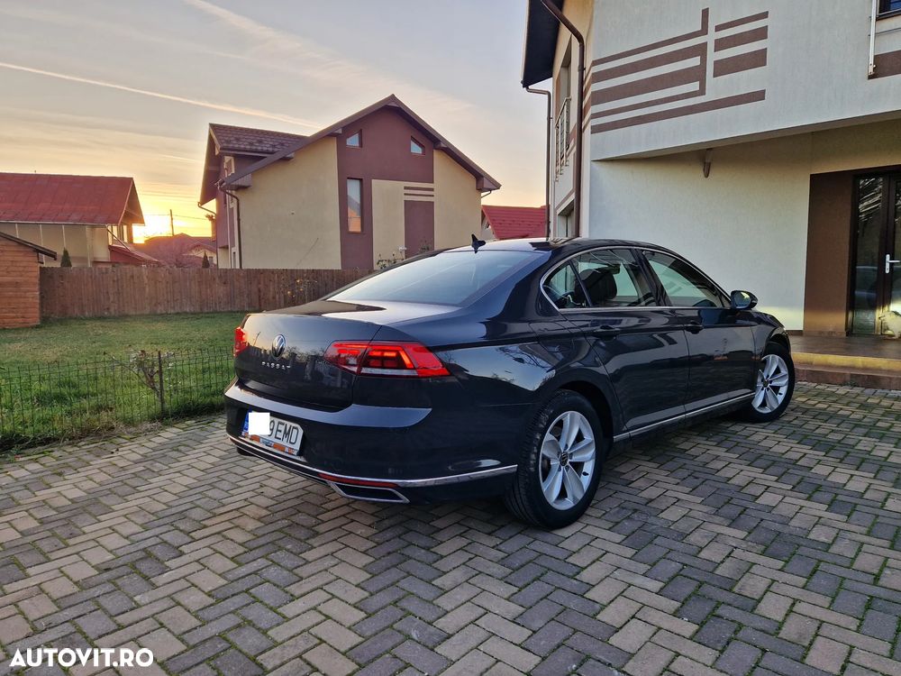 Volkswagen Passat 2.0 TDI DSG Highline - 3