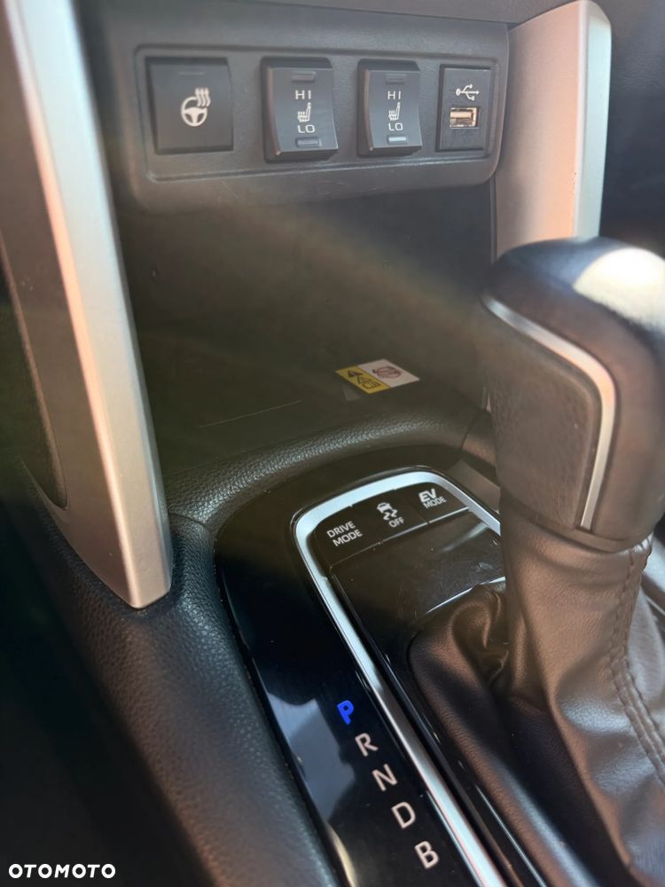 Toyota Corolla Cross 2.0 Hybrid Style AWD - 23