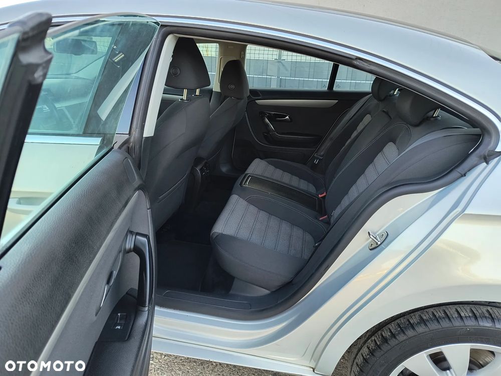 Volkswagen Passat CC 1.8 TSI - 12