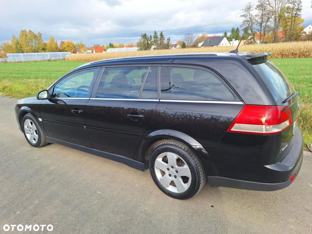 Opel Vectra 1.9 CDTI Cosmo - 25