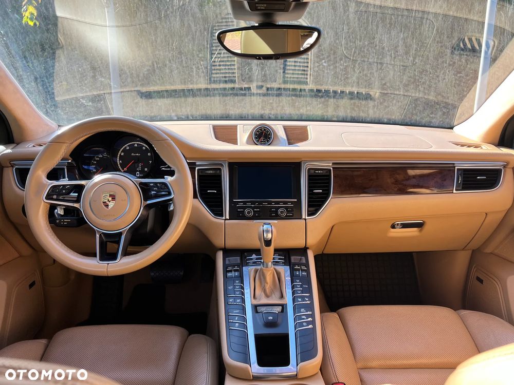 Porsche Macan Turbo PDK - 16