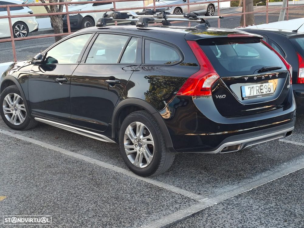 Volvo V60 Cross Country - 2