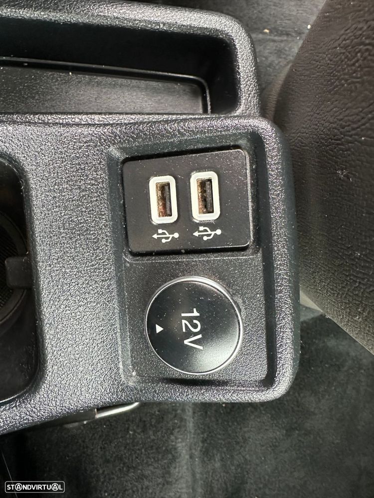 Ford Tourneo Connect Grand 1.5 TDCi Titanium - 19