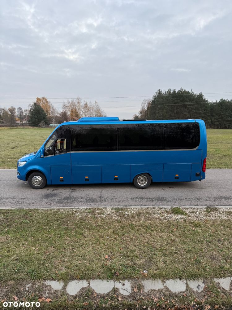 Mercedes-Benz Sprinter 519 - 10
