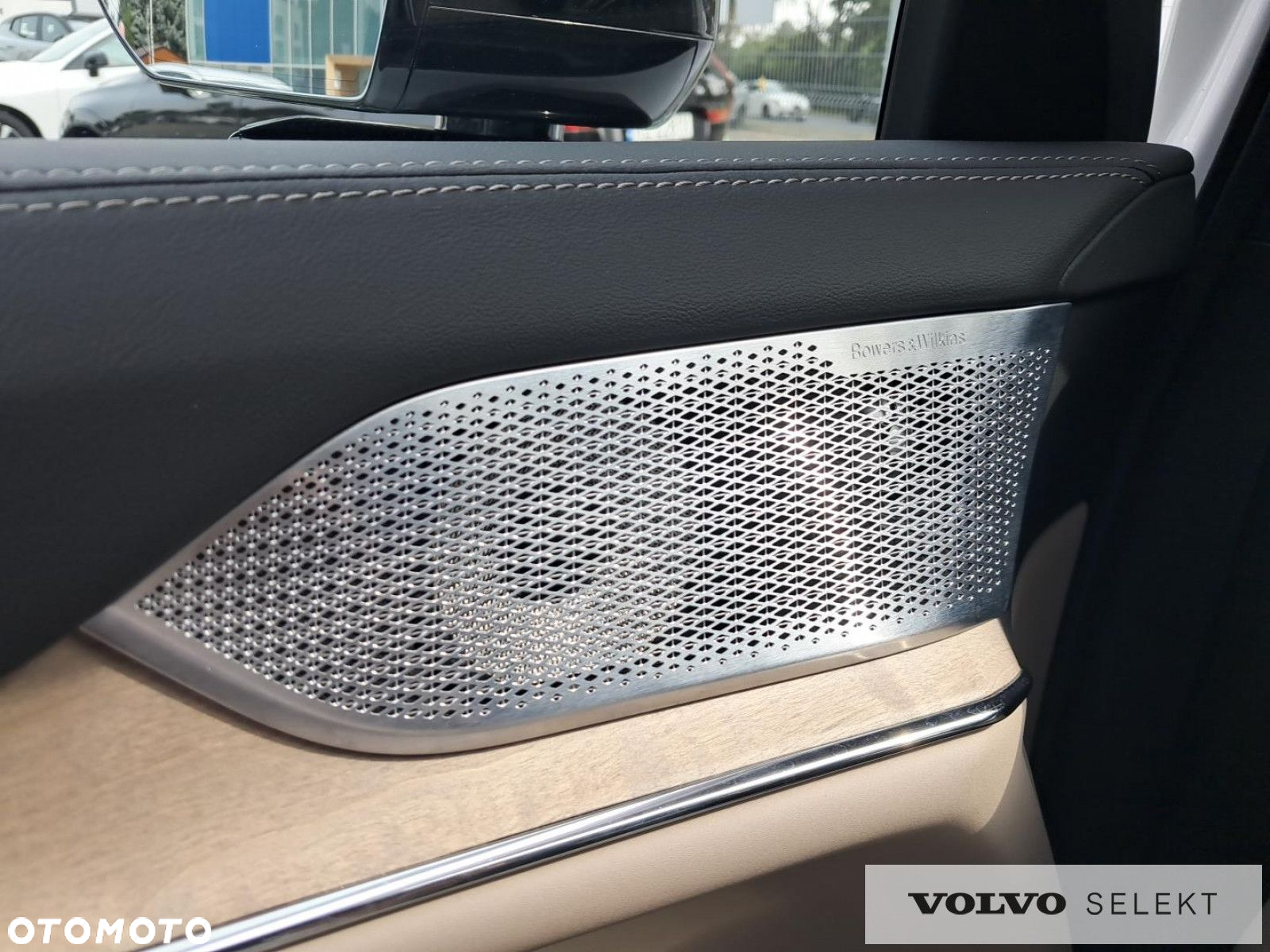 Volvo EX90 - 25