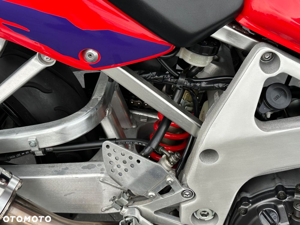 Honda CBR - 11