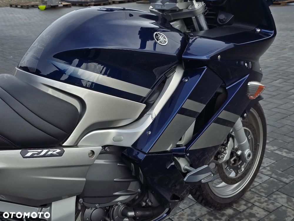 Yamaha FJR - 18