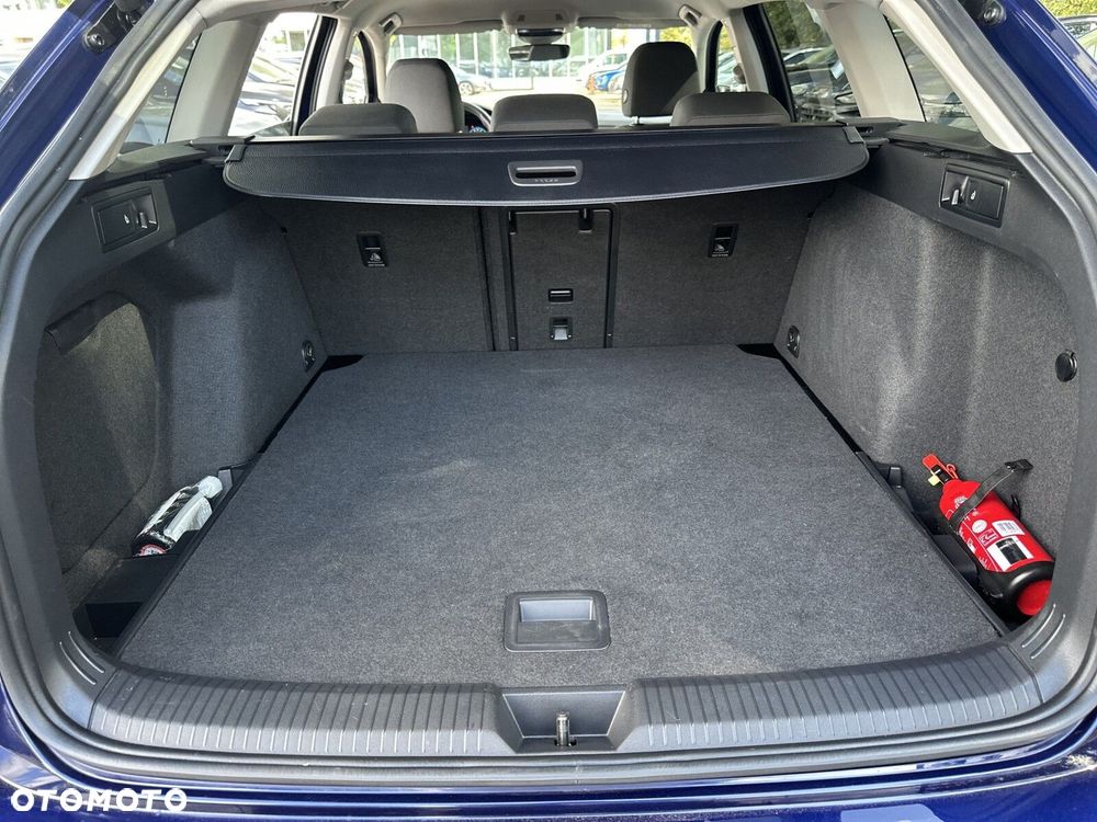 Volkswagen Golf Variant - 34