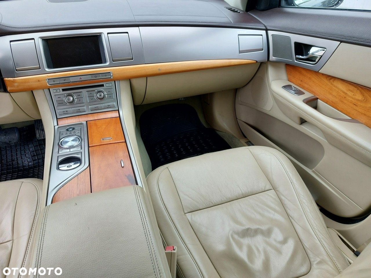 Jaguar XF 2.7 V6 D Premium Luxury - 20