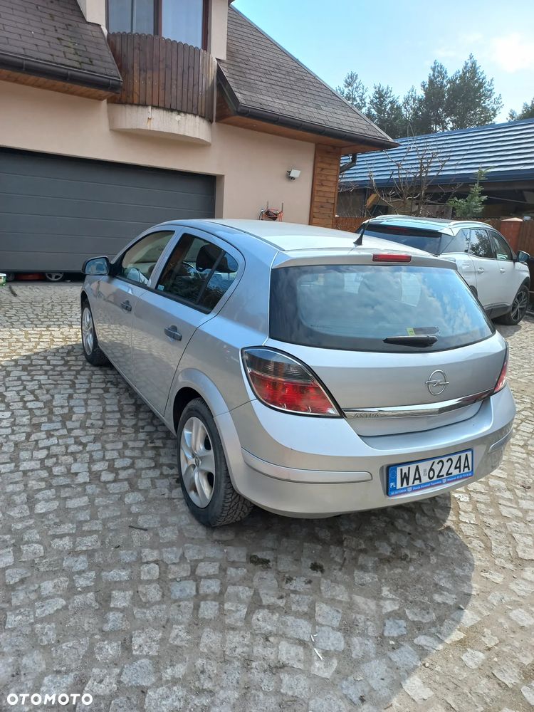 Opel Astra - 4
