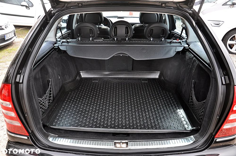 Mercedes-Benz Klasa C 180 Kompressor Automatik Avantgarde - 27