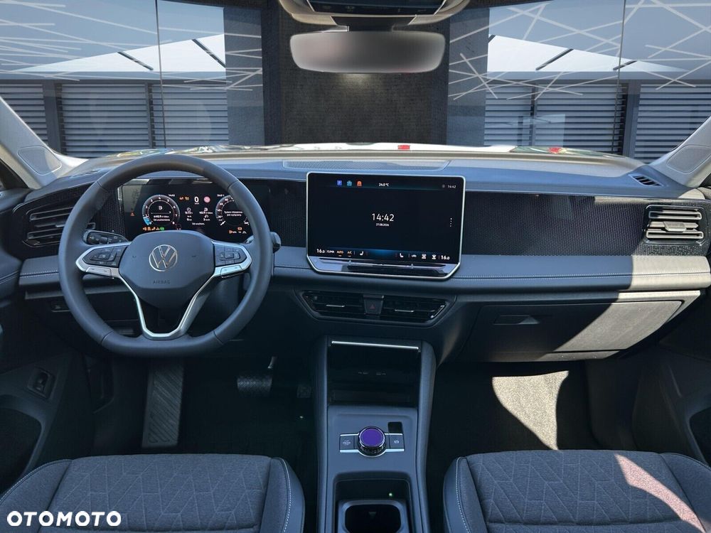 Volkswagen Tiguan - 5