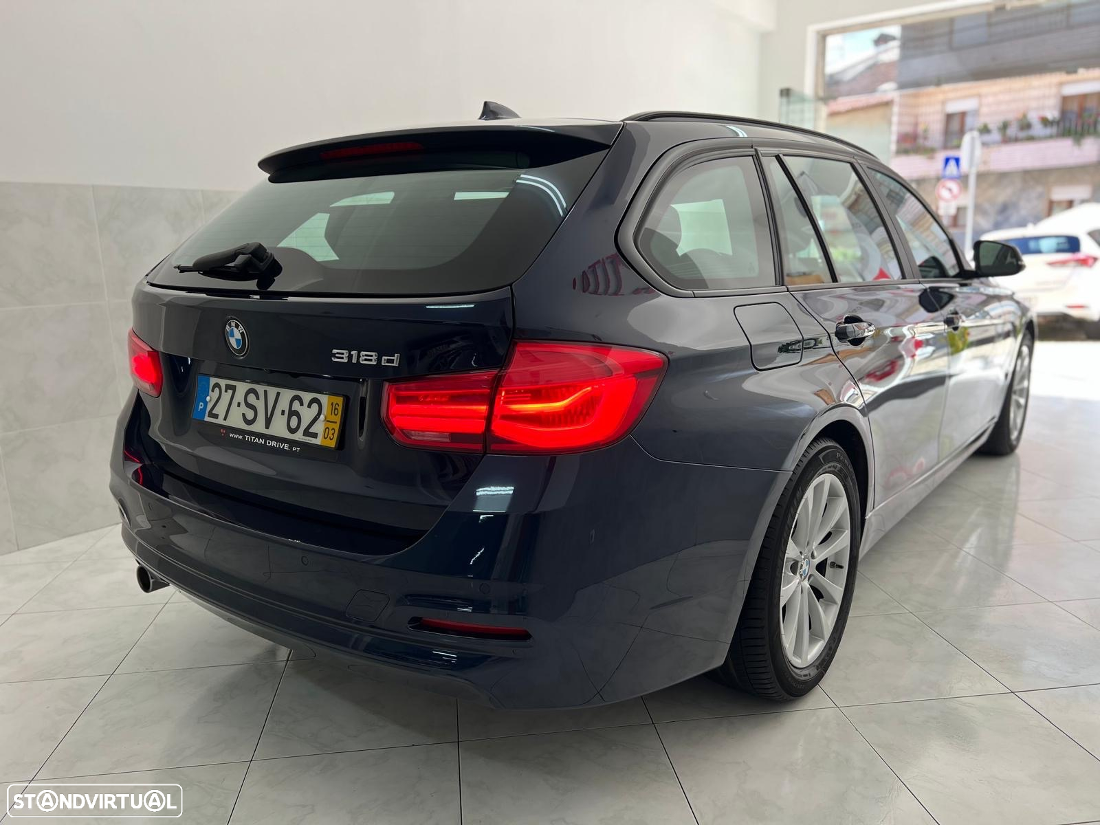 BMW 318 d Touring Advantage Auto - 8
