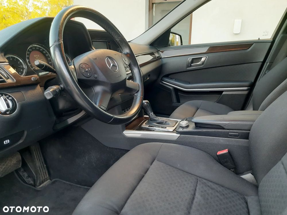 Mercedes-Benz Klasa E 250 CDI 4-Matic BlueEff - 18