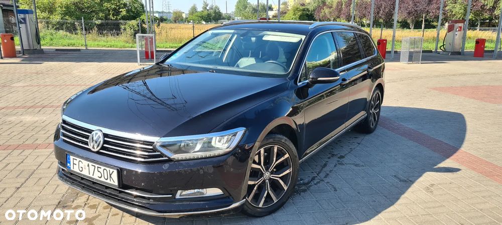 Volkswagen Passat 2.0 TDI (BlueMotion Technology) DSG Highline - 1