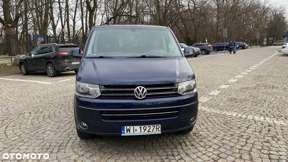 Volkswagen Multivan - 23