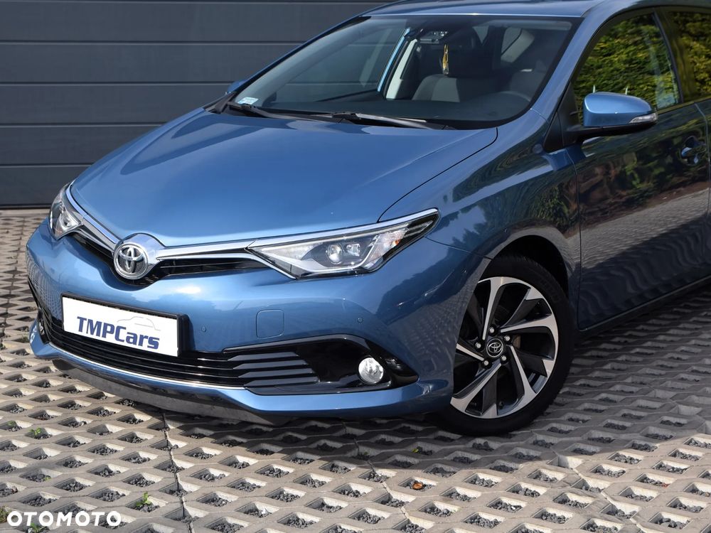 Toyota Auris - 10