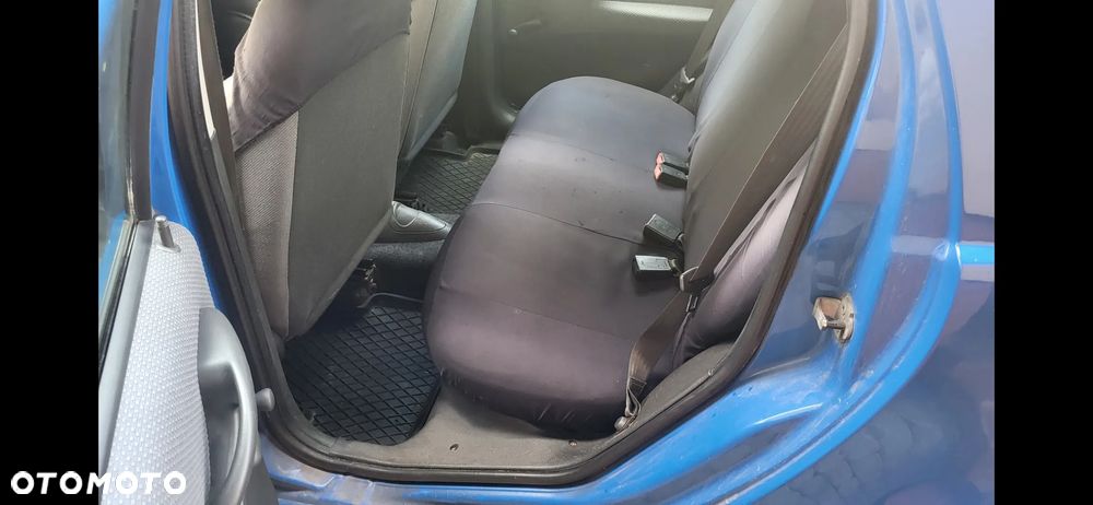 Fiat Punto 1.2 8V Active - 6