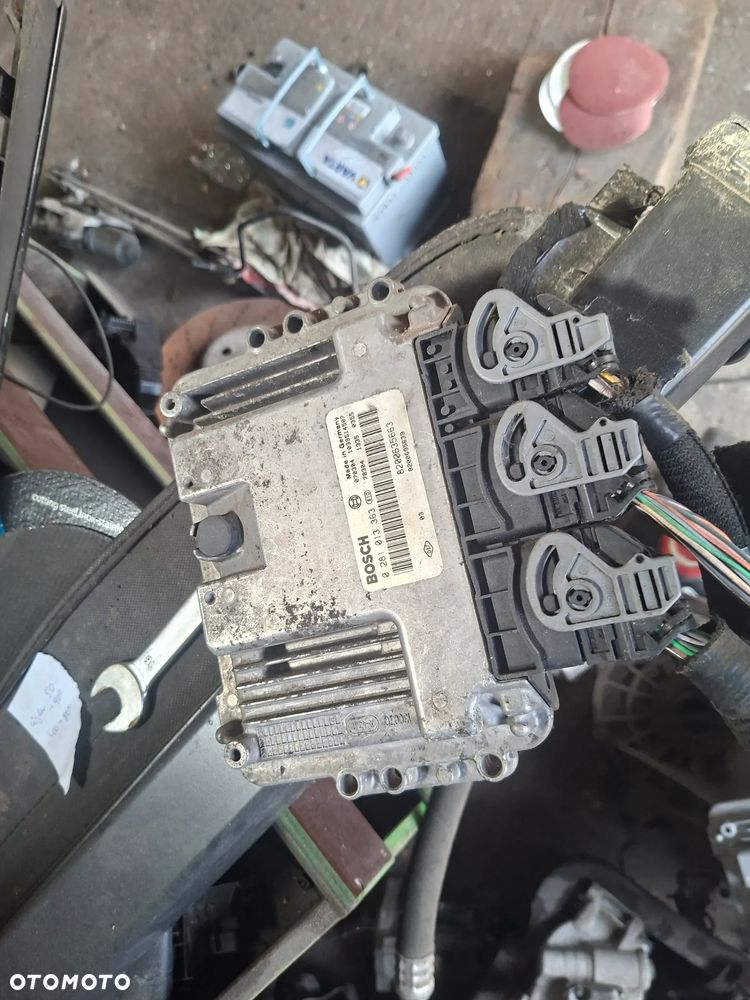 Trafic Vivaro Primastar 2.5 DCI 01-14 Sterownik Komputer  0281013363 - 1