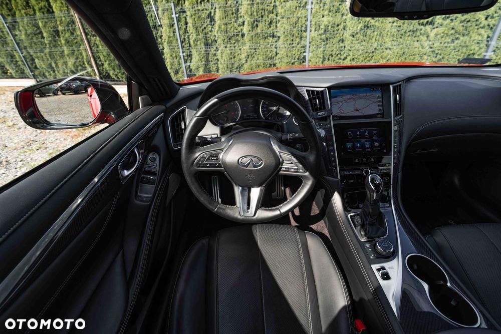 Infiniti Q60 - 11