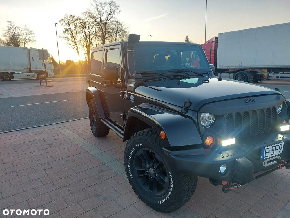 Jeep Wrangler - 4