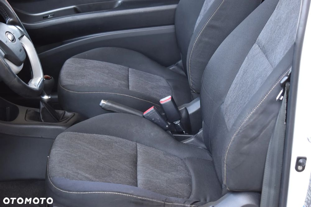 Kia Picanto 1.0 M - 11
