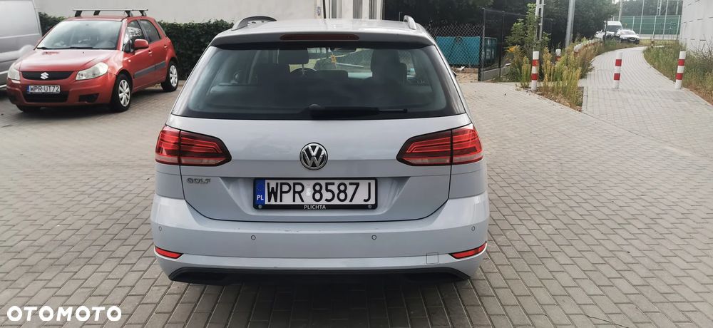 Volkswagen Golf Variant - 4