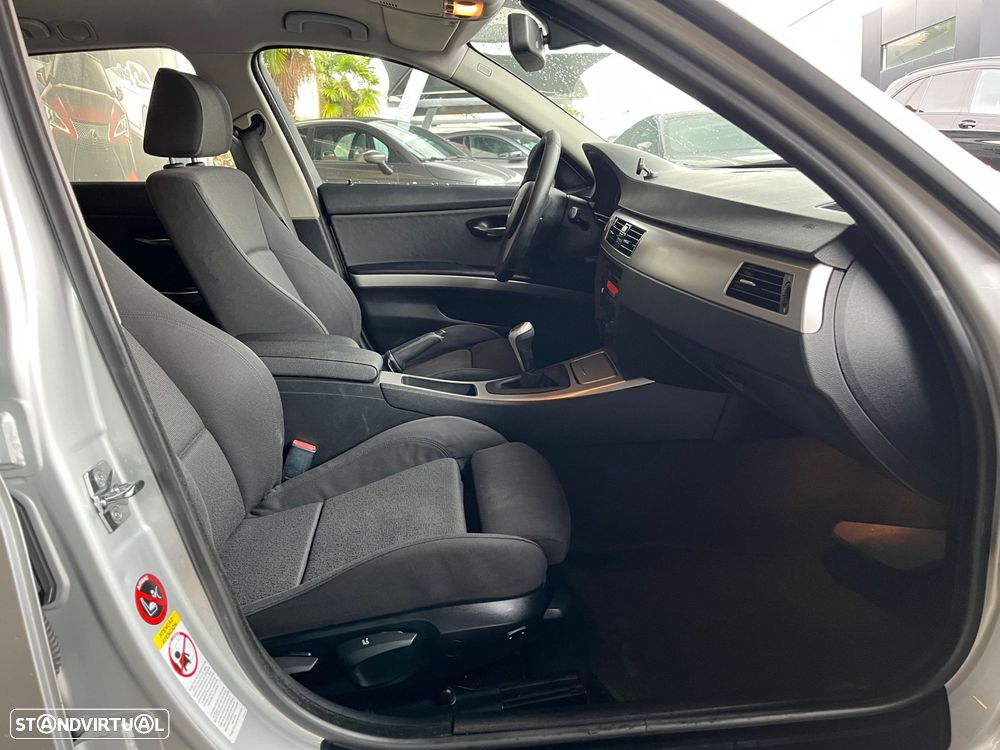 BMW 320 d EfficientDynamics - 41