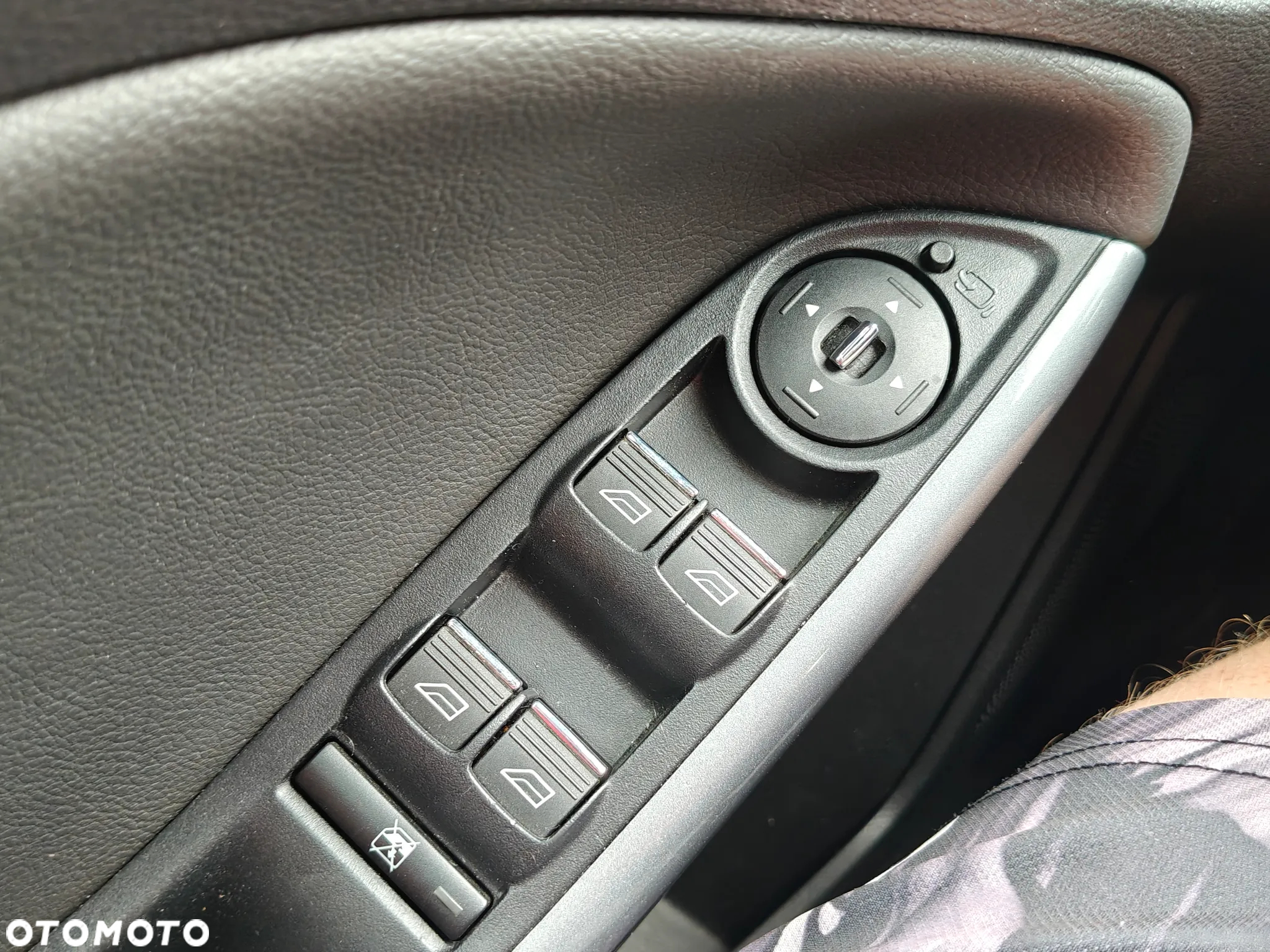 Ford Focus 1.6 EcoBoost Trend Sport - 21