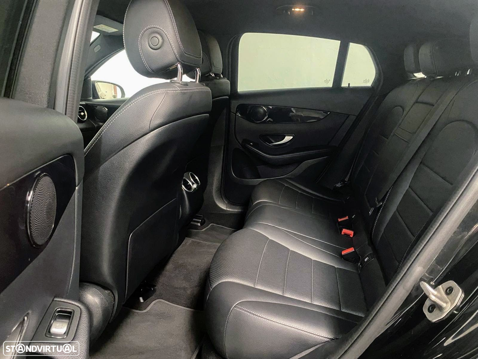 Mercedes-Benz GLC 300 de 4Matic - 13