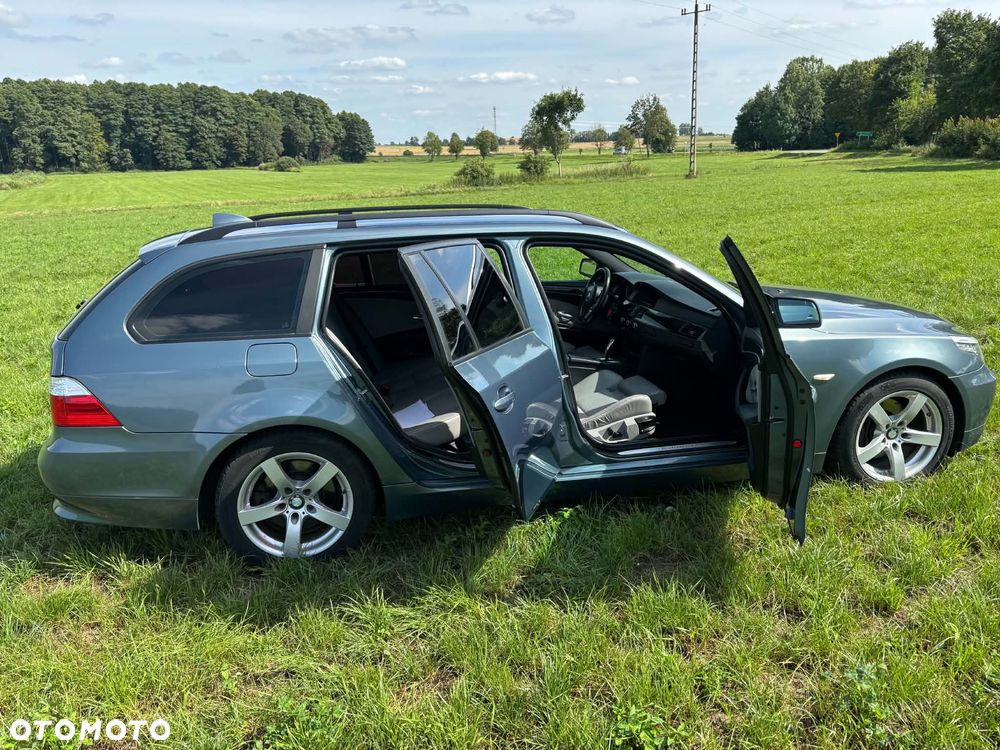 BMW Seria 5 - 32
