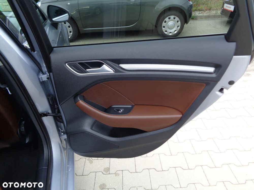 Audi A3 Sportback - 17