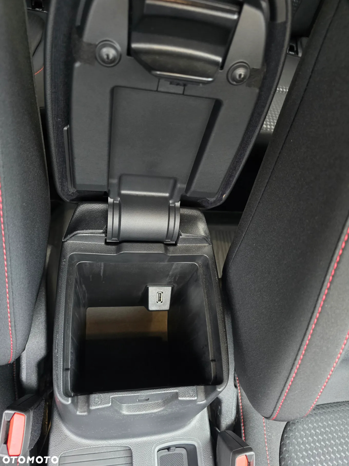 Ford Focus 1.0 EcoBoost ST-Line - 14