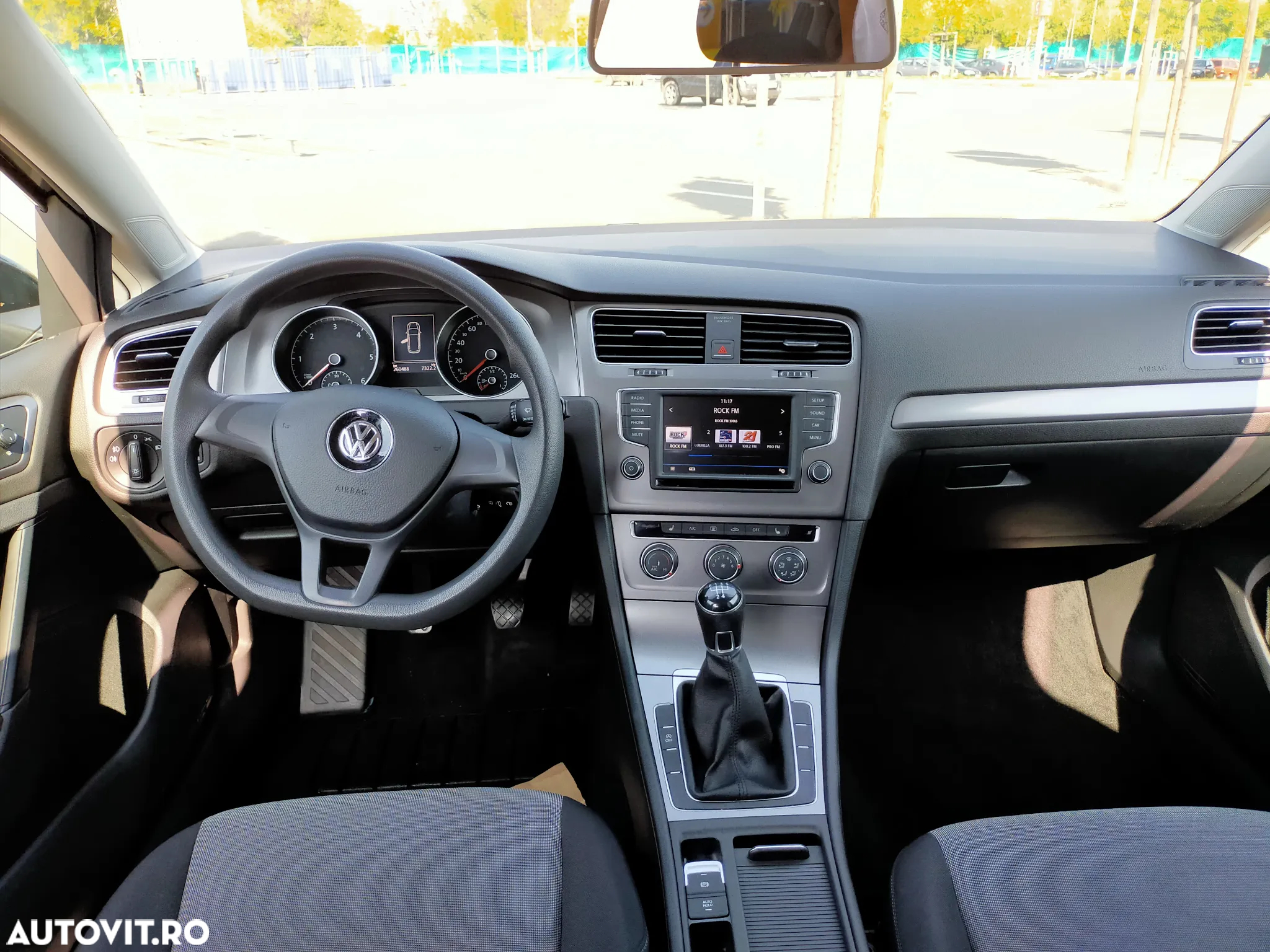 Volkswagen Golf 1.6 TDI DPF Trendline - 7
