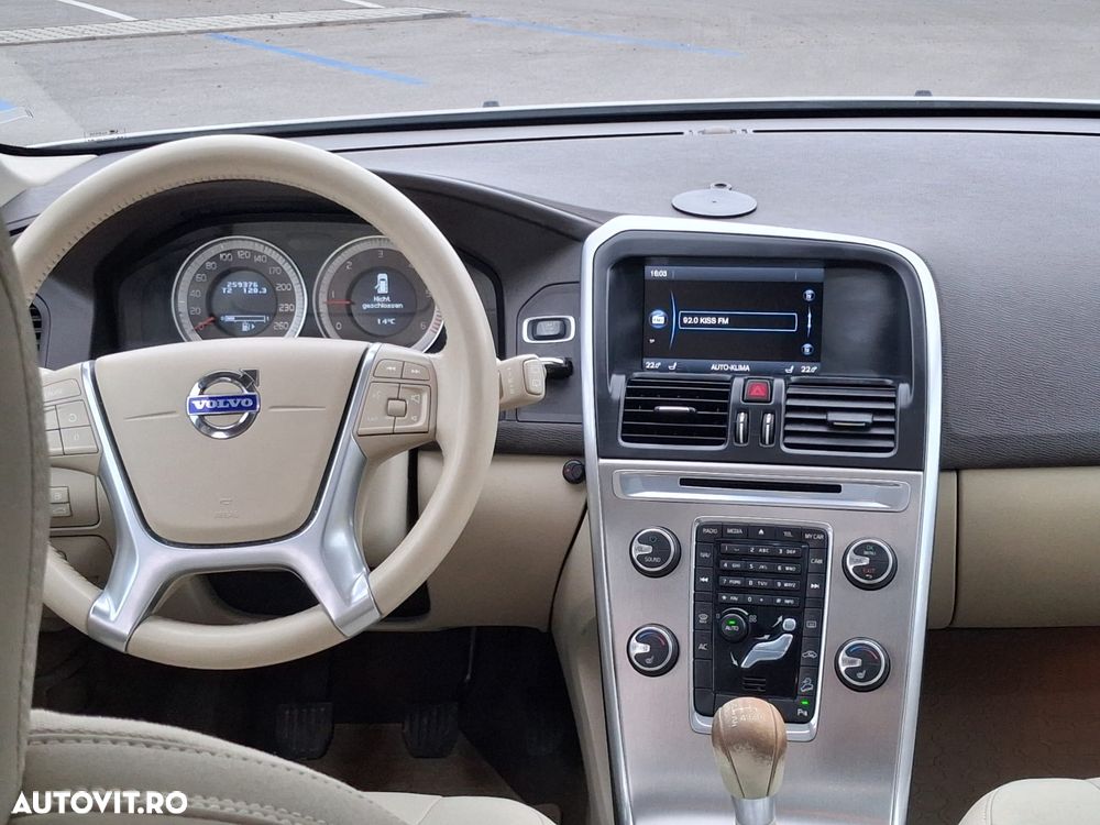 Volvo XC 60 - 6