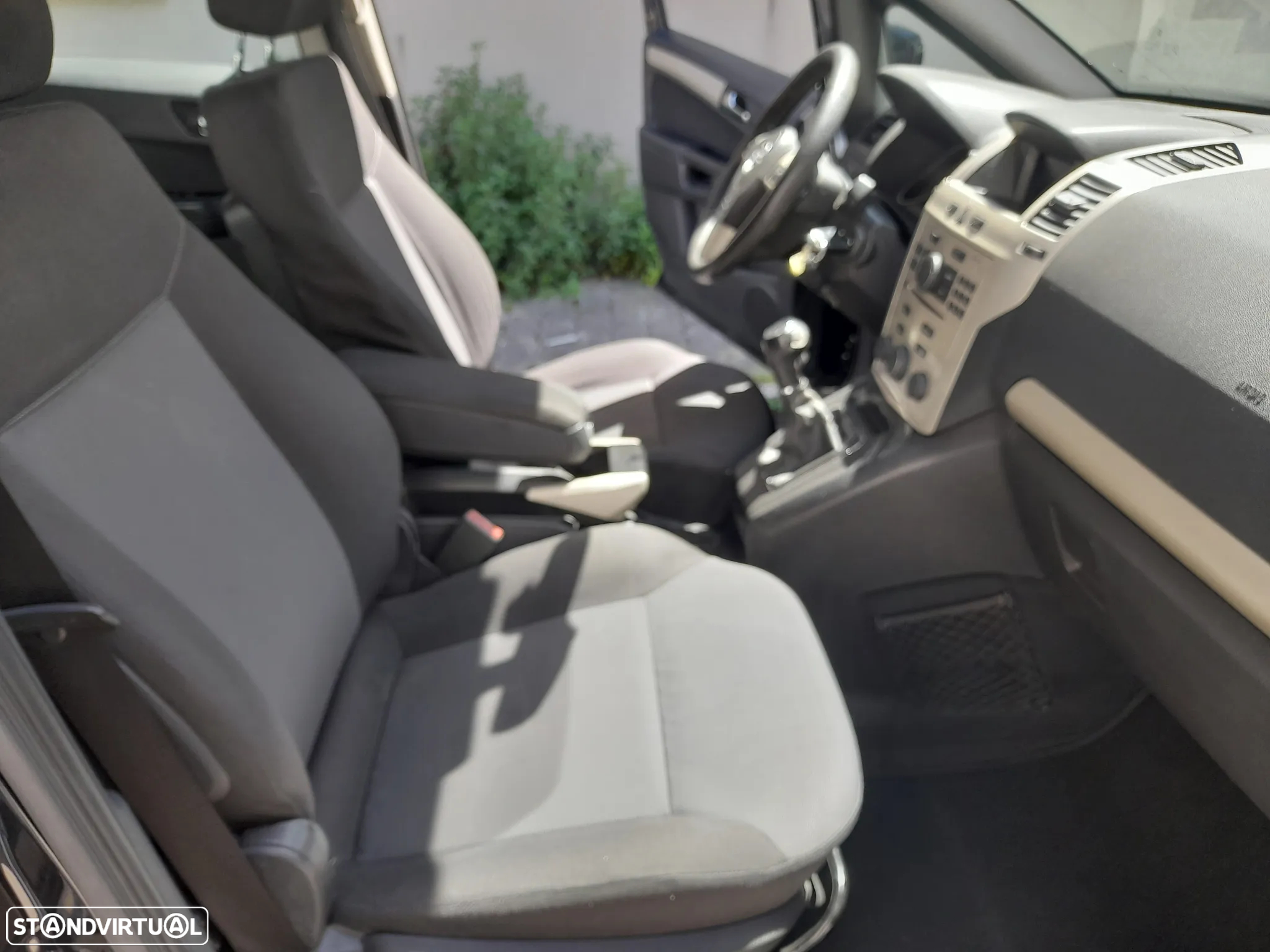 Opel Zafira 1.7 CDTi EcoFLEX - 12