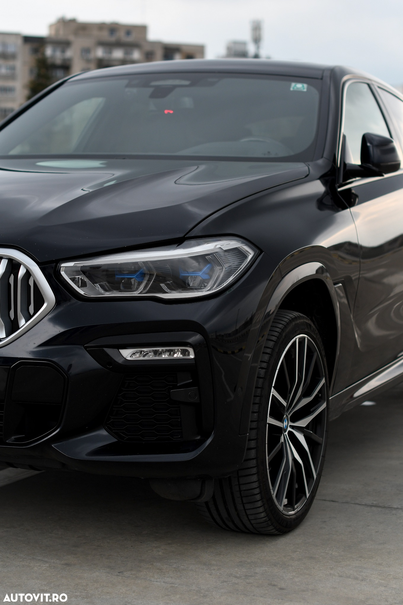 BMW X6 xDrive40i - 10