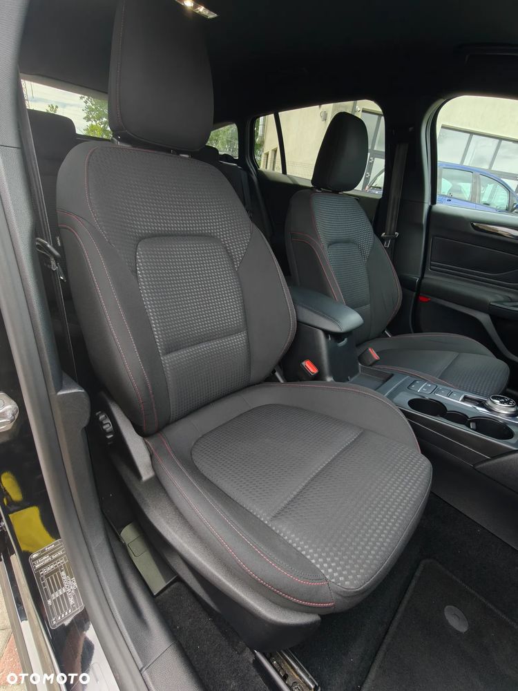 Ford Focus 1.5 EcoBlue Start-Stopp-System ST-LINE DESIGN - 16