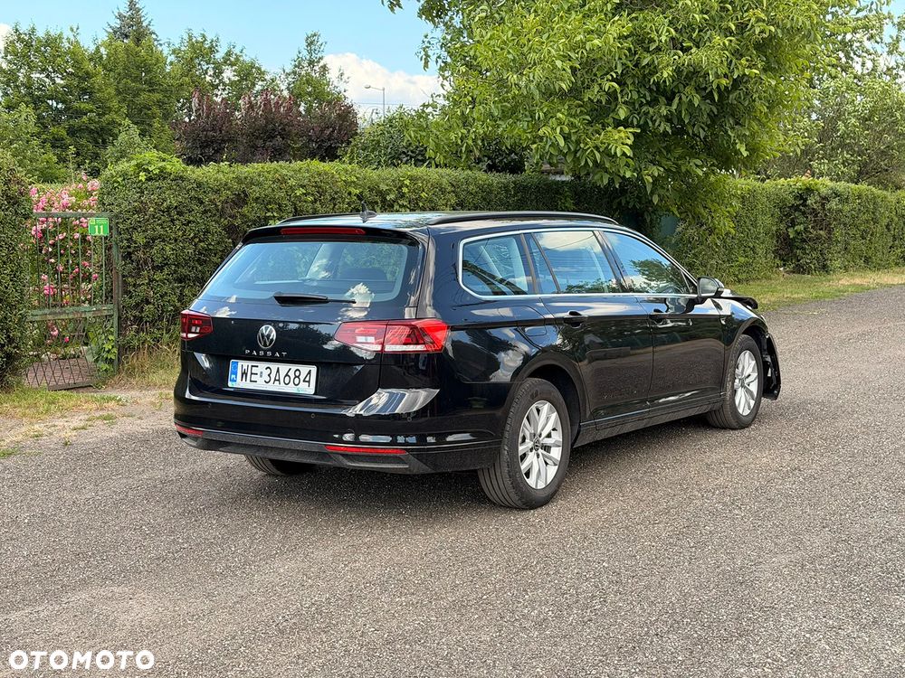 Volkswagen Passat 2.0 TDI EVO Elegance DSG - 4