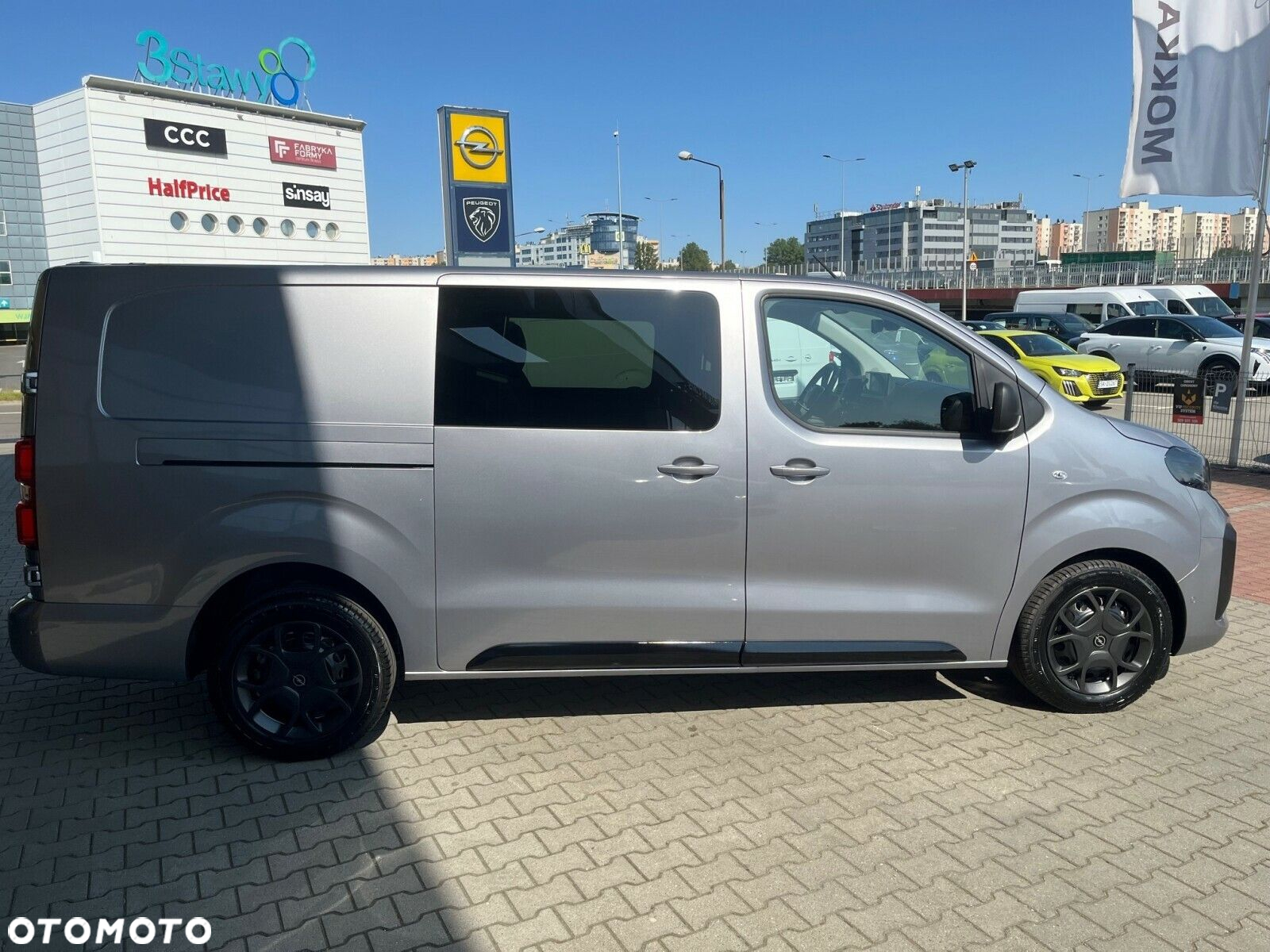Opel Vivaro Furgon załogowy Extra Long 2.0TD 145KM AT8 - 5