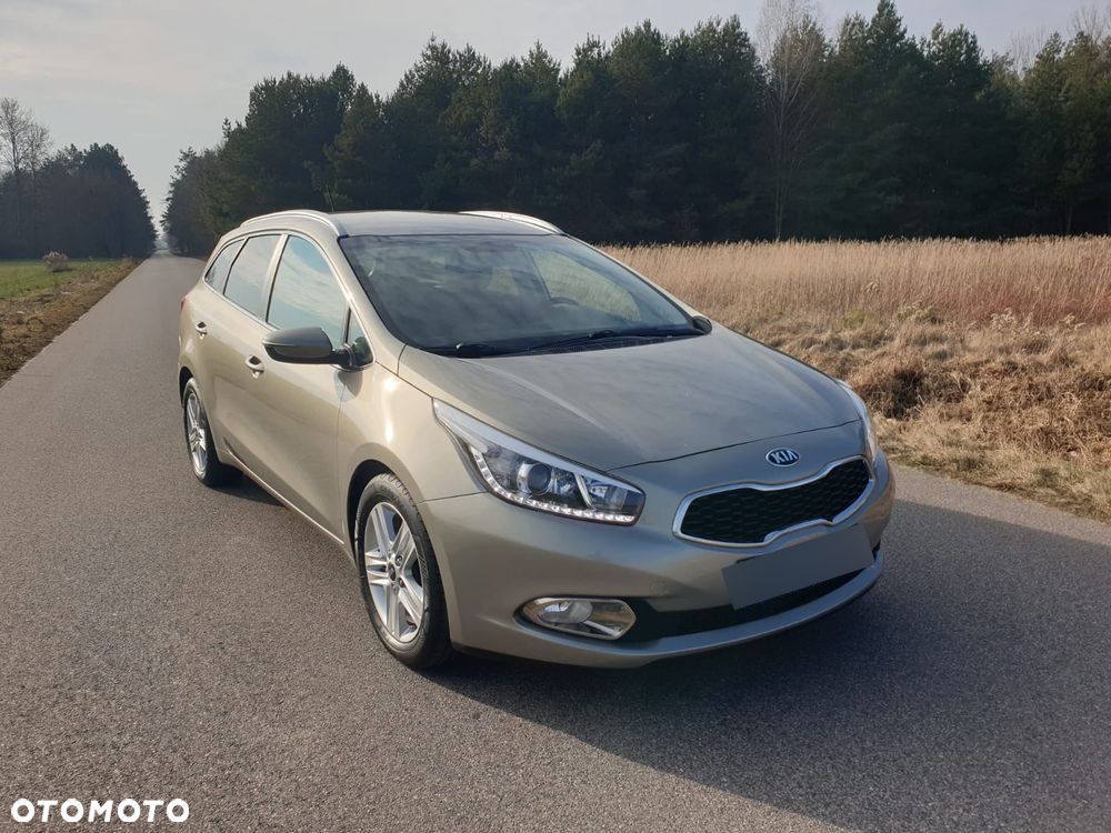 Kia Ceed Cee'd 1.6 GDI Business Line - 1