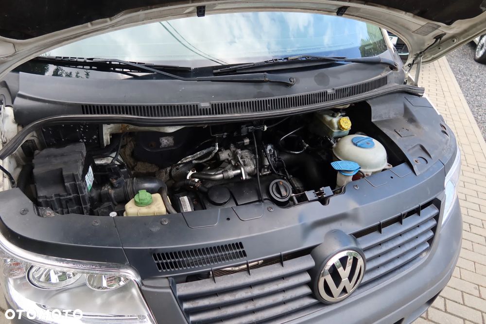 Volkswagen Transporter - 11