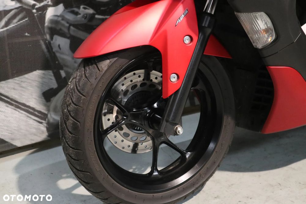 Yamaha NMAX - 3