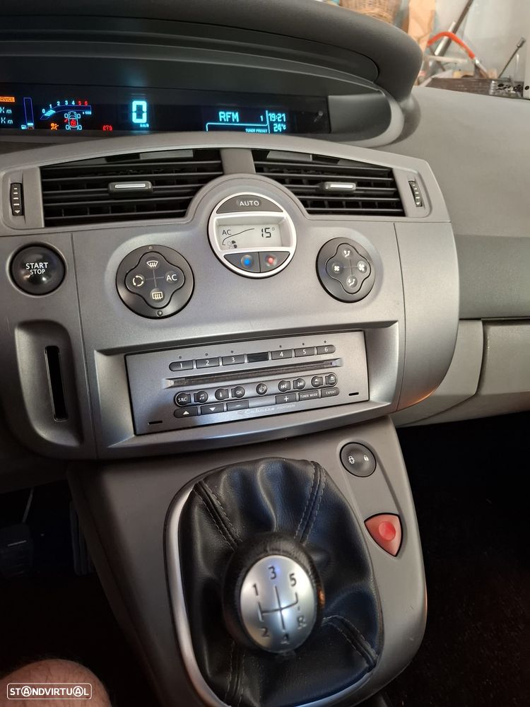 Renault Scénic 1.5 dCi Dynamique S - 8